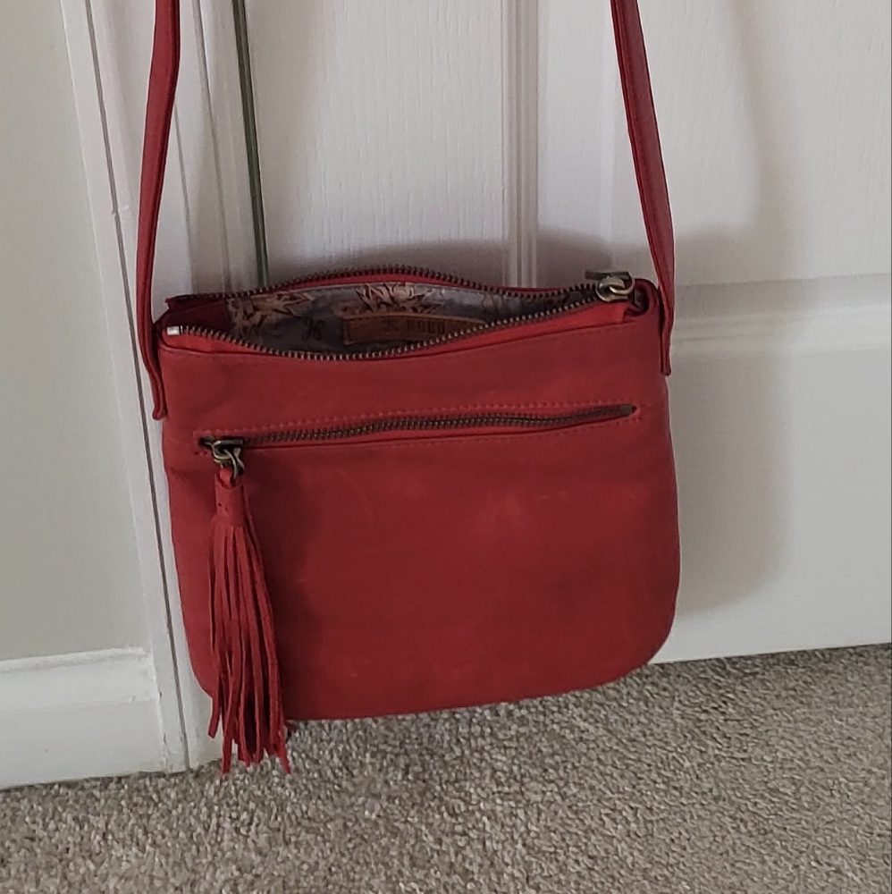 EUC used once. Hobo Crossbody . Nice Leather.